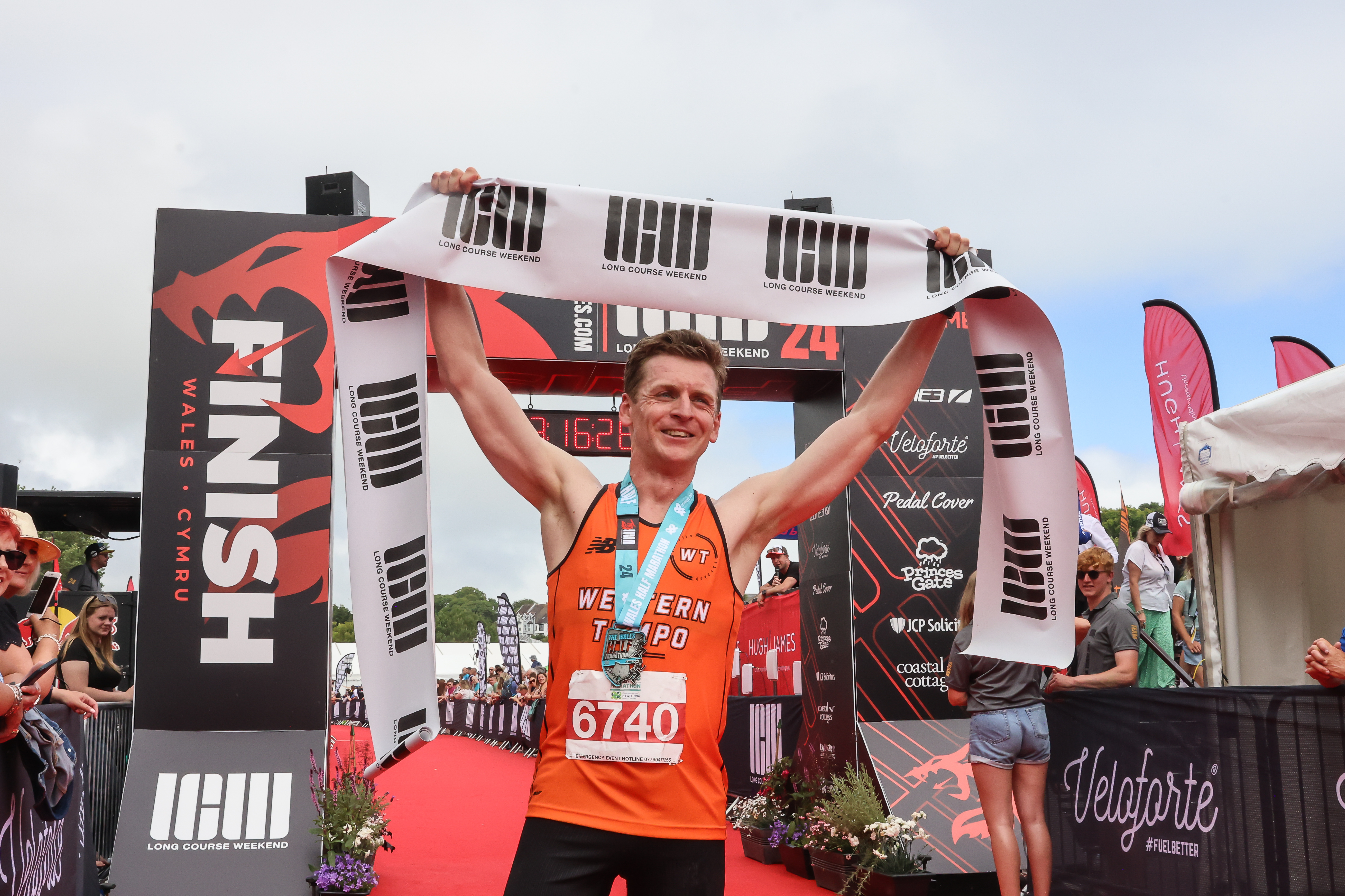 Hywel Dda Health Charities Raise Over £30k through LCW Partnership